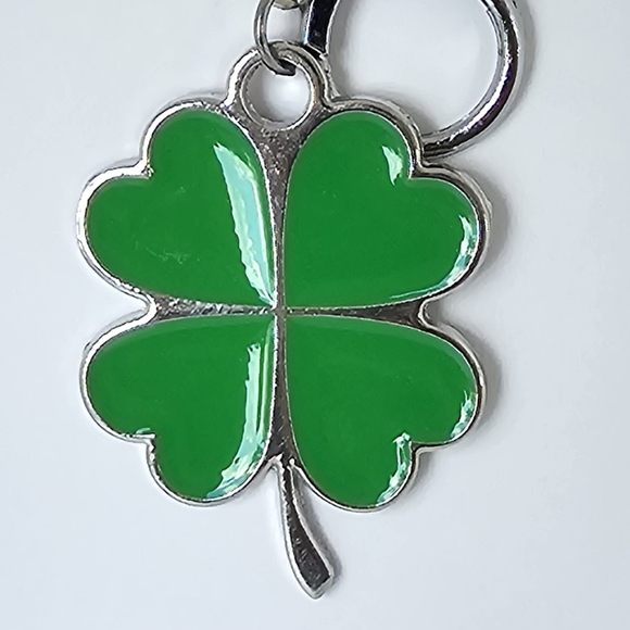 4 Leaf Clover Large Keychain/Purse Charm, Green ~ Good Luck, St. Patty's 🎁 - Picture 4 of 4